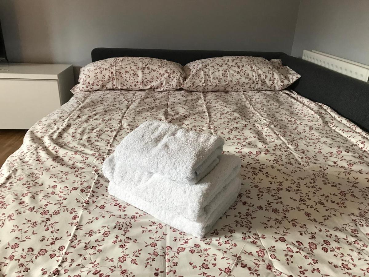 Flat One, 212 Eaglesham Road, East Kilbride, Glasgow Eksteriør bilde